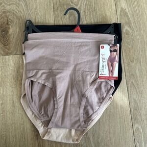 3 Skinnygirl Smoothing Shaping Seamless Briefs SMALL 2 / 4 Stomach Shapewear NWT